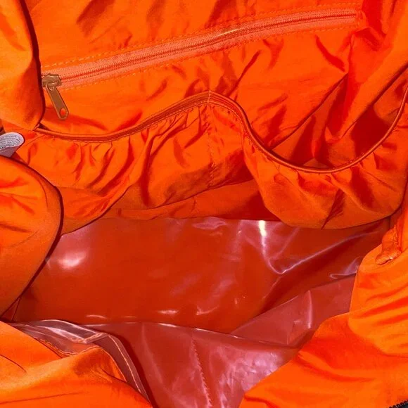 Columbia Nylon Waterproof Diaperbag Tote in Navy - Picture 4 of 7